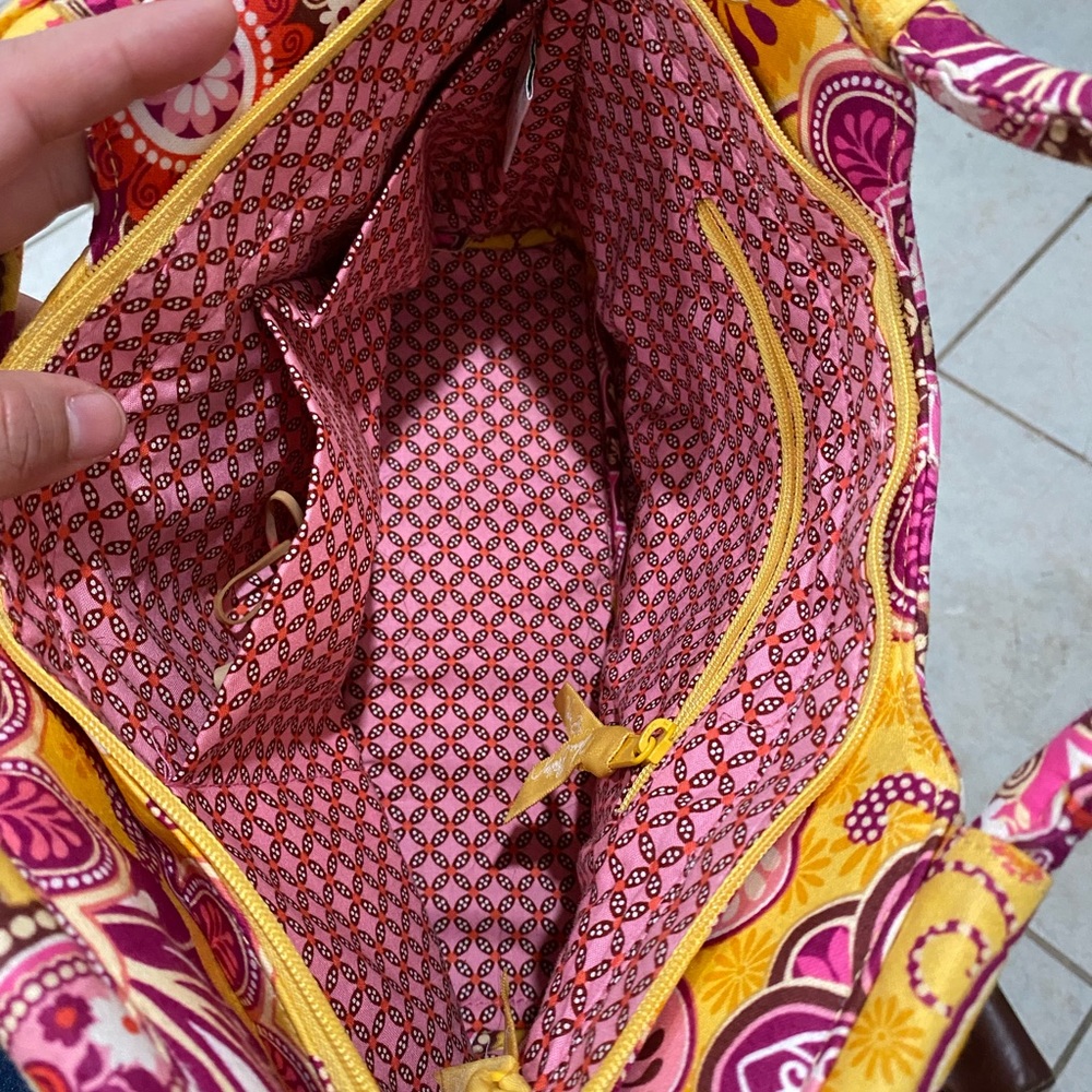 Vera Bradley Purse - Picture 4 of 9